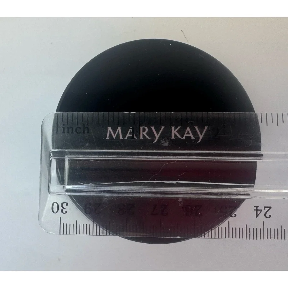 Mary Kay Silky Setting Powder Light To Medium Ivory New In Box 175891